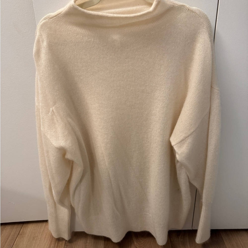 Aritzia Babaton 100% Cashmere Mock Neck Cream Sweater